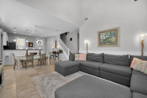 Charming Home Pet-Friendly Unit with Water Activities Access